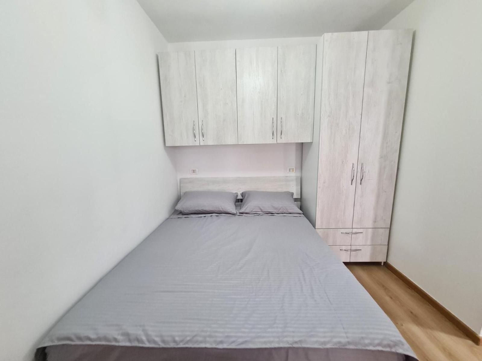 Apartament Property Albania 7 티라나 외부 사진